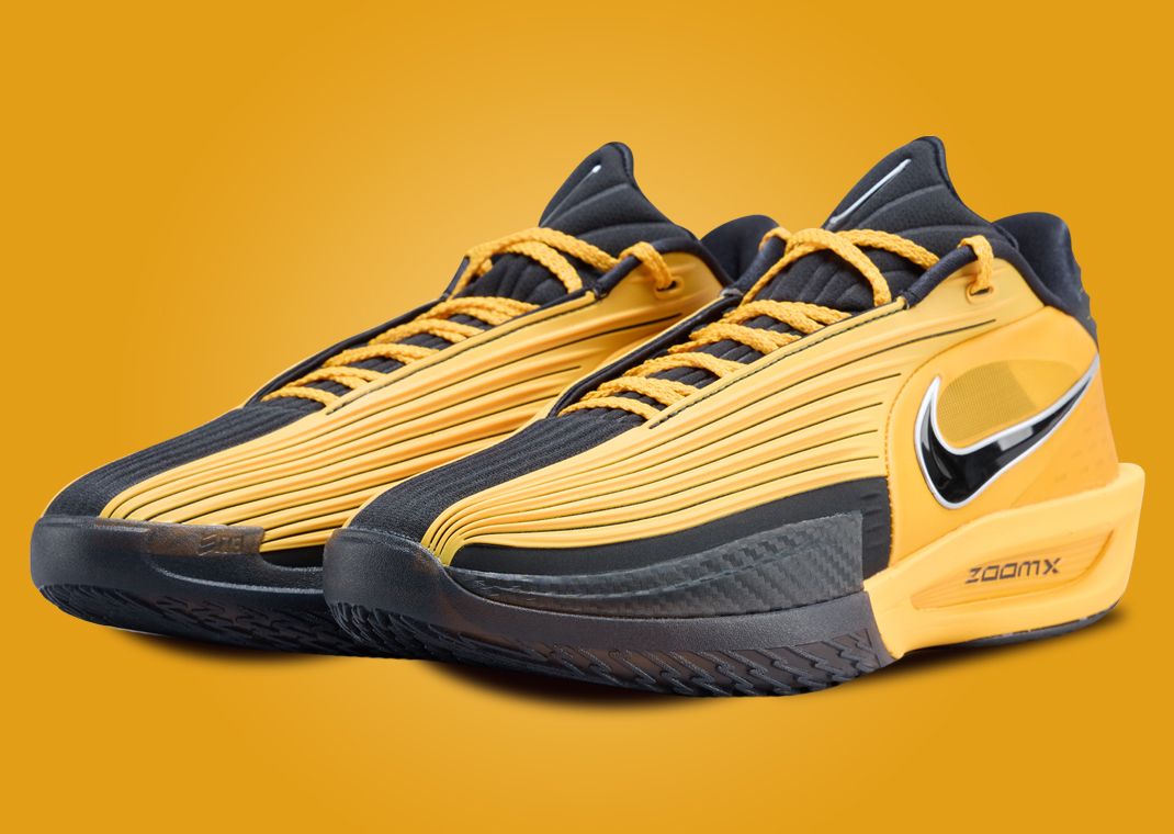 シューズ(男性用) GT Cut 3 Turbo EP Bruce Lee Nike's GT Cut 3 Turbo Steals a Move From Bruce Lee