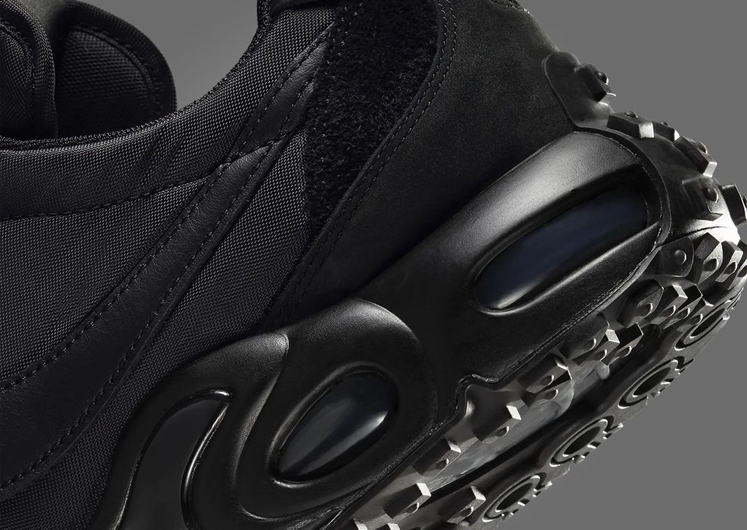 Nike Air Max Waffle SP Black Heel Detail