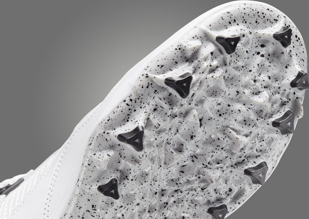 Air Jordan 4 Retro MCS White Cement Outsole