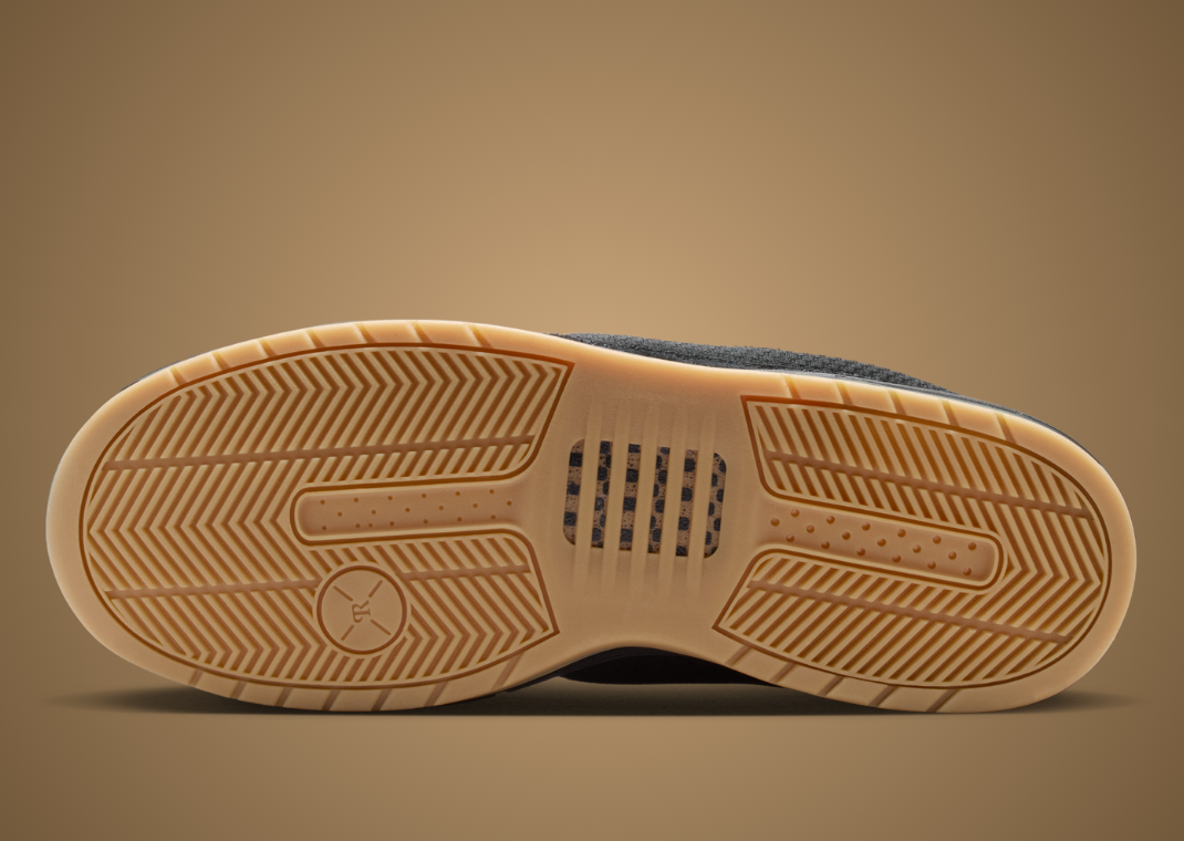 Nike SB Paul Rodriguez Zoom Air Low Black Gum - Bottom