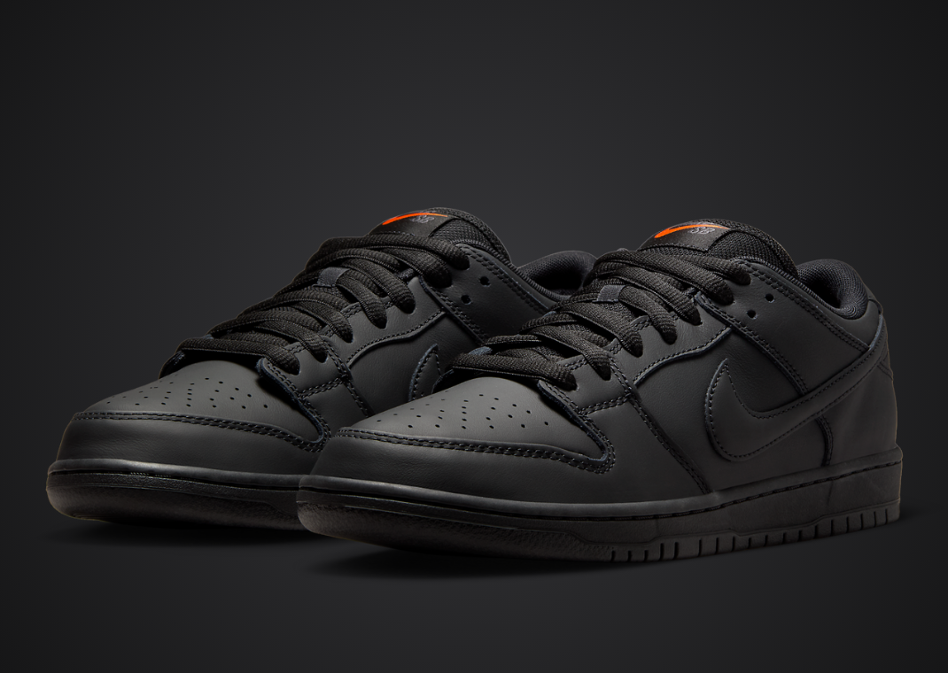 Nike SB Dunk Low ISO Triple Black