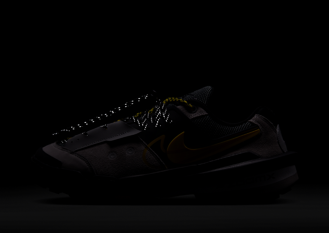 sacai x Nike Zegamadome SP Cream Black Yellow Lateral 3M