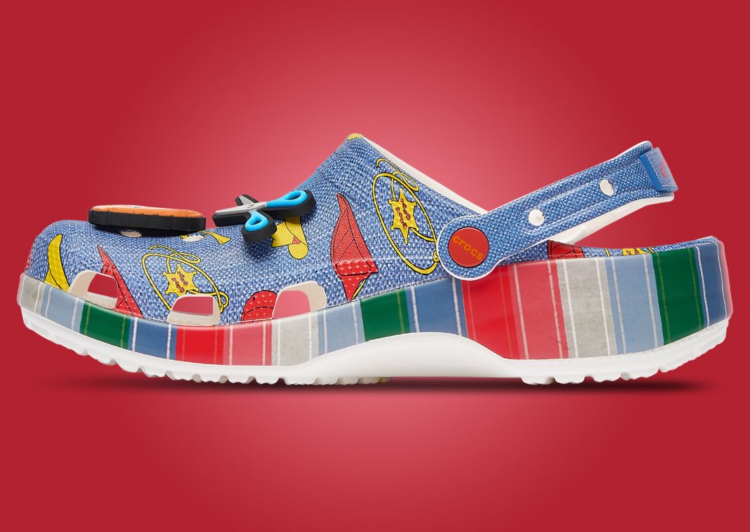Chucky x Crocs Classic Clog - Lateral