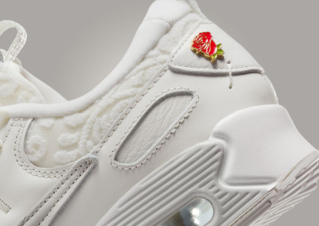 NIKE ☆ Wmns Air Max 90 Futura 'Give Her Flowers' Nike Women's Air Max 90 Futura 