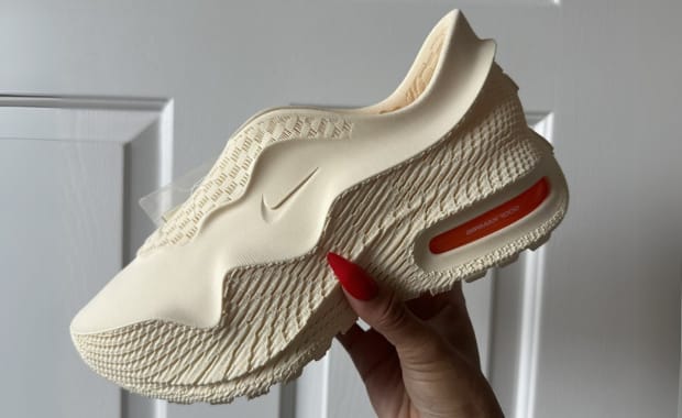 The Nike Air Max 1000 Oatmeal Releases Summer 2025