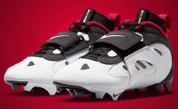 Deion Sanders’ Nike Diamond Turf 2 Cleat Comes Correct in 49ers Colors