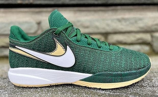 St. Vincent-St. Mary Receives A PE Colorway Of The Nike LeBron 20