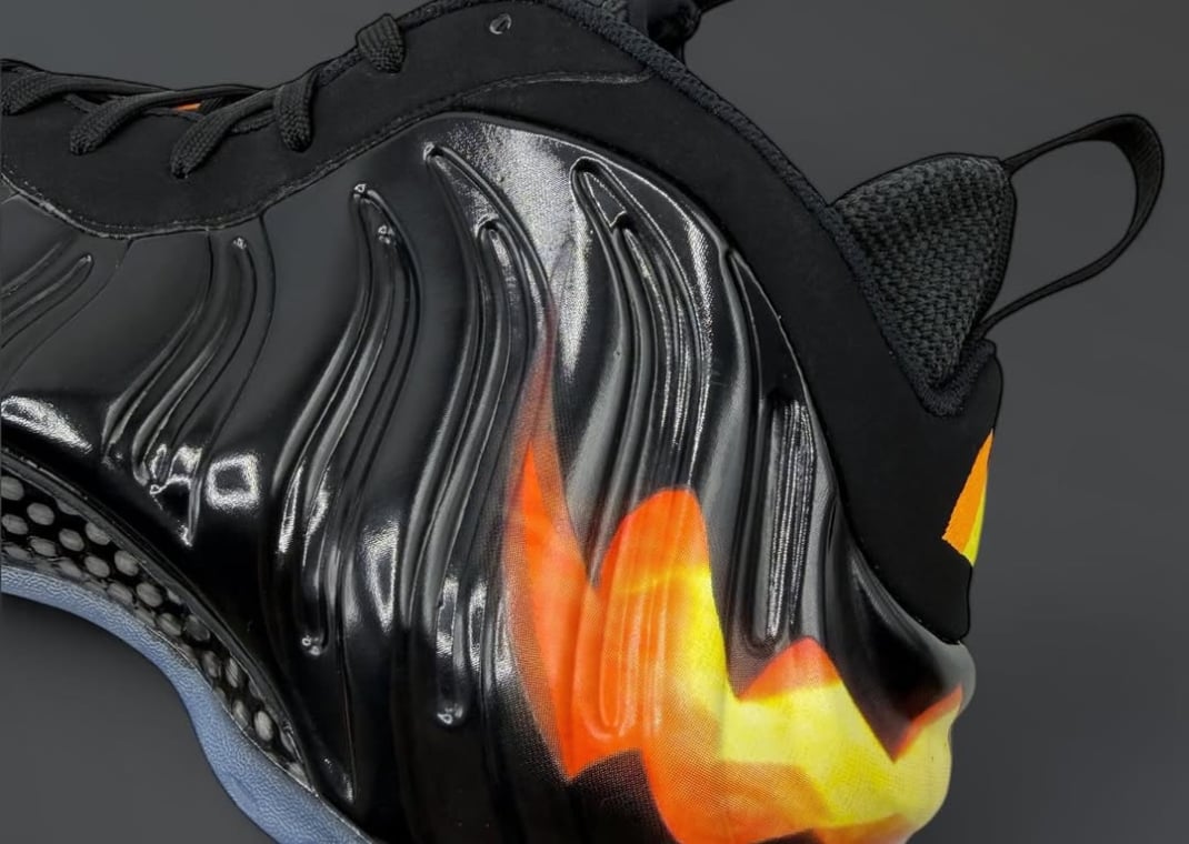 Nike Air Foamposite One Halloween Sample