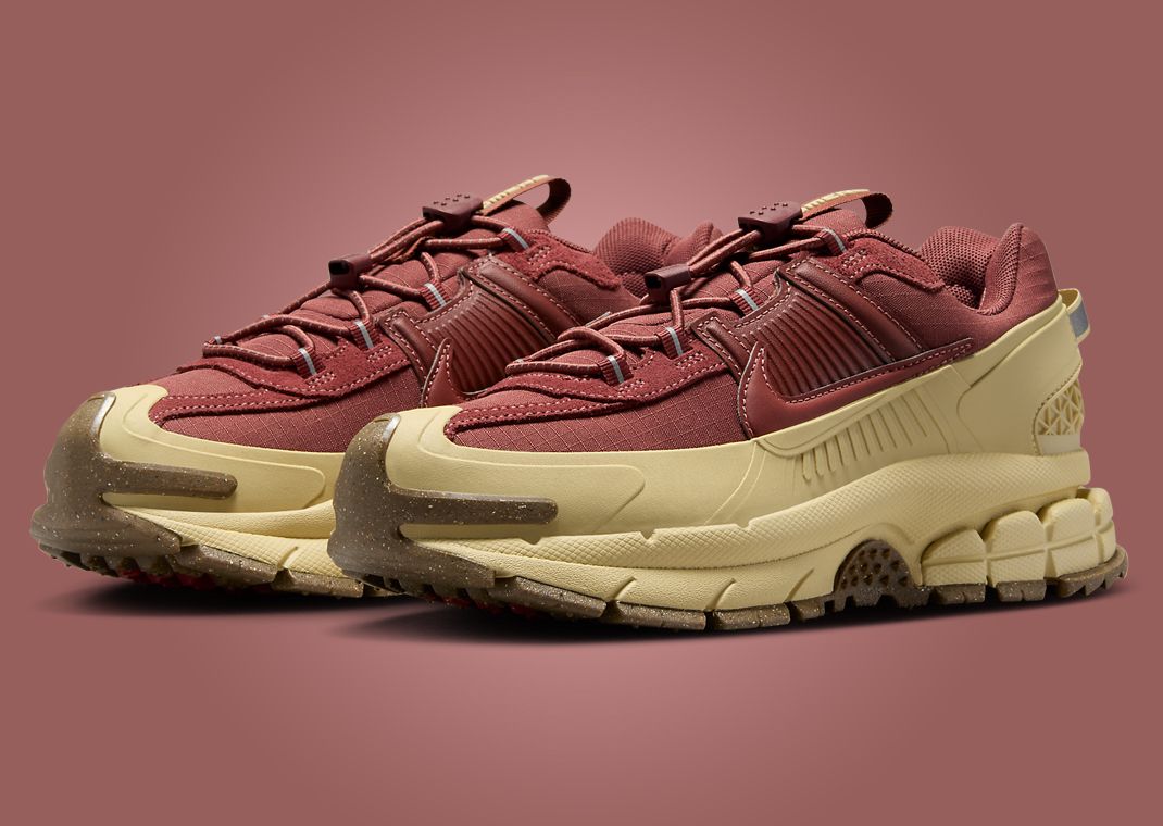 Nike Zoom Vomero 5 Roam Red Team Gold