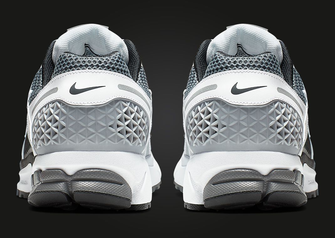 Nike Zoom Vomero 5 SE SP Dark Grey Black Heel