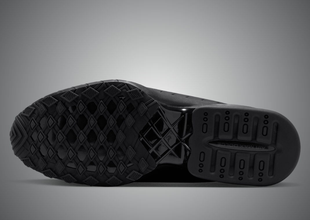 CDG x Nike Air Max Dolce Triple Black - Bottom