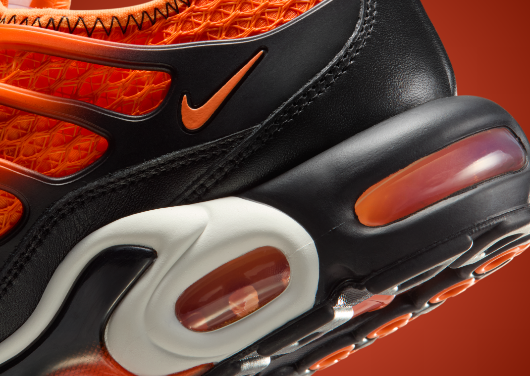 Homecoming x Nike Air Max Safety Orange - Heel Detail