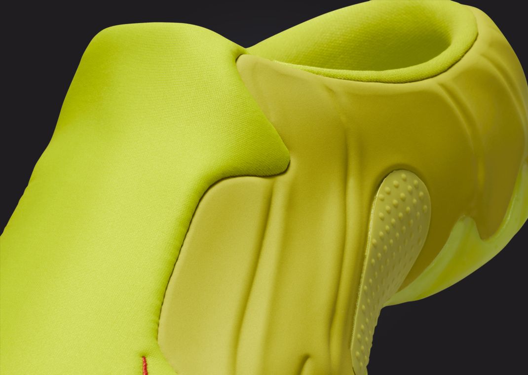 Nike Clogposite Bright Cactus Detail