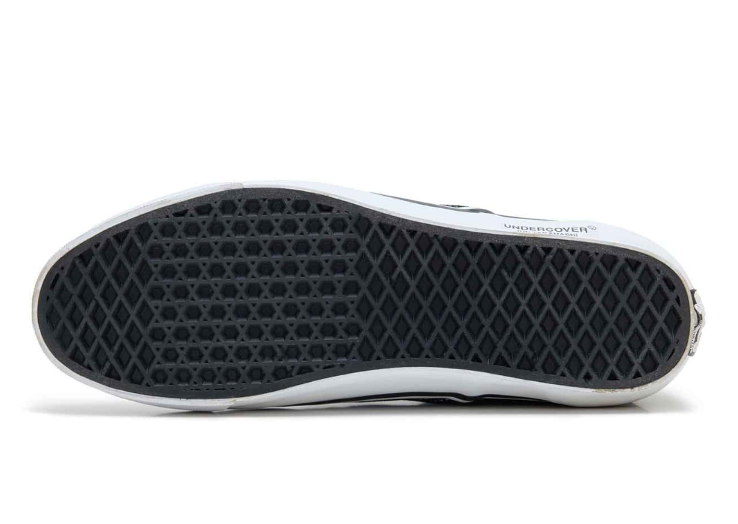UNDERCOVER x Vans Classic Slip-On - Bottom