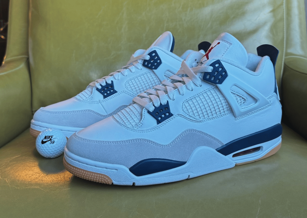 The Nike SB x Air Jordan 4 Summit White Navy Releases March 2025 The Nike SB x Air Jordan 4 Summit White Navy Releases March 2025