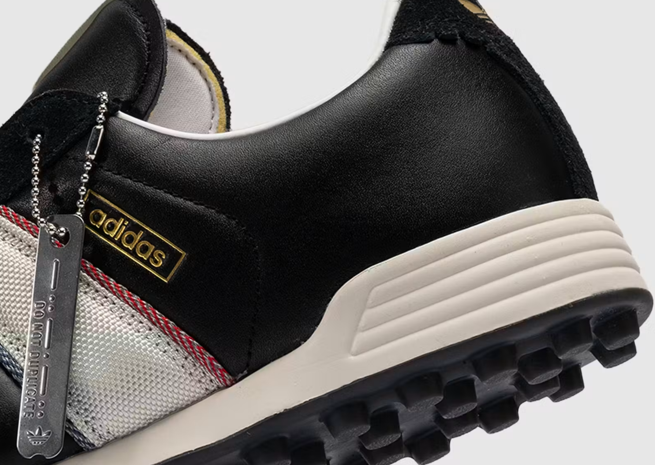 The Whitaker Group x adidas BW Mundial World Cup Black White - Heel Detail