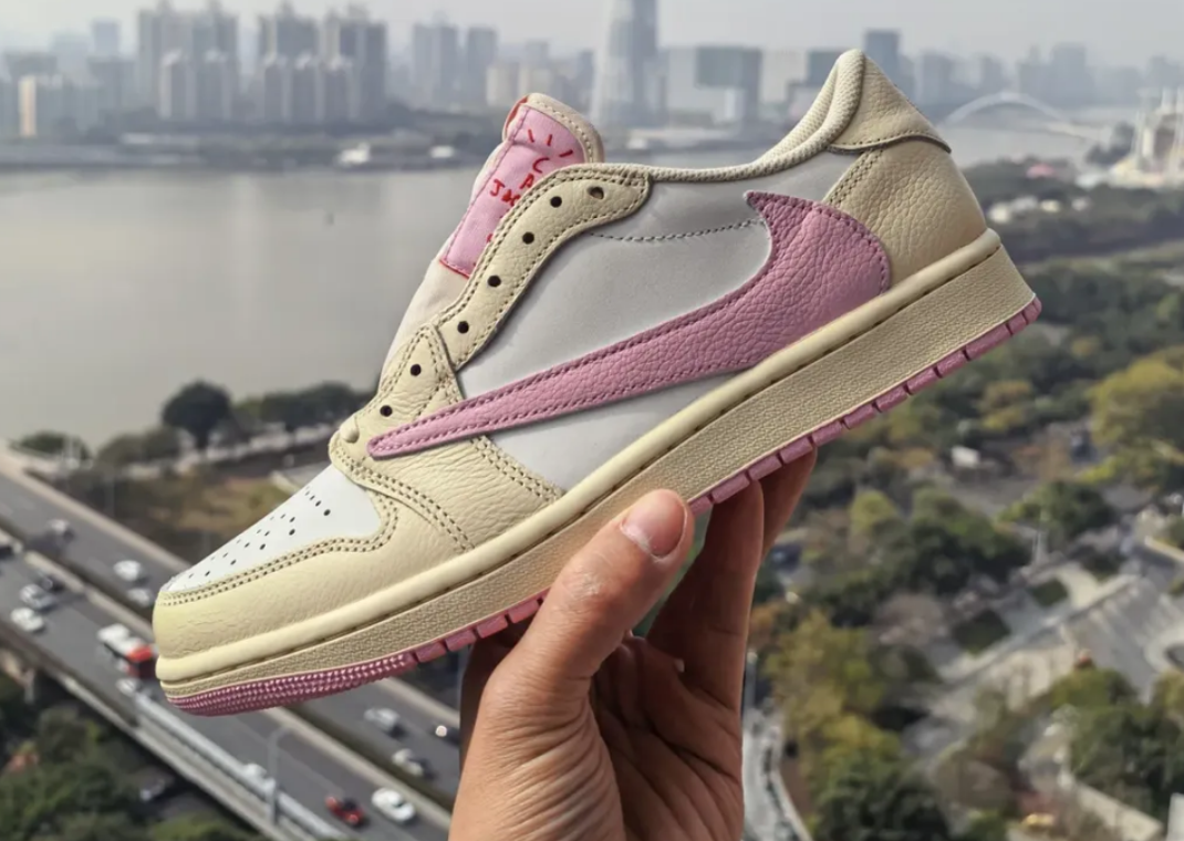 Travis Scott x Air Jordan 1 Retro Low OG Muslin Shy Pink