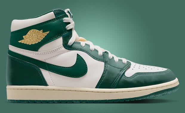 The Women’s Air Jordan 1 Retro High OG Pale Ivory Pro Green Releases Holiday 2025