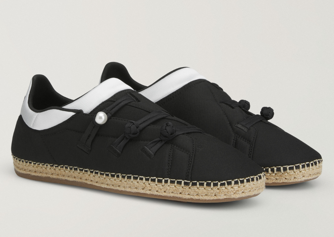 CLOT x adidas Qi Flow Black - Angle