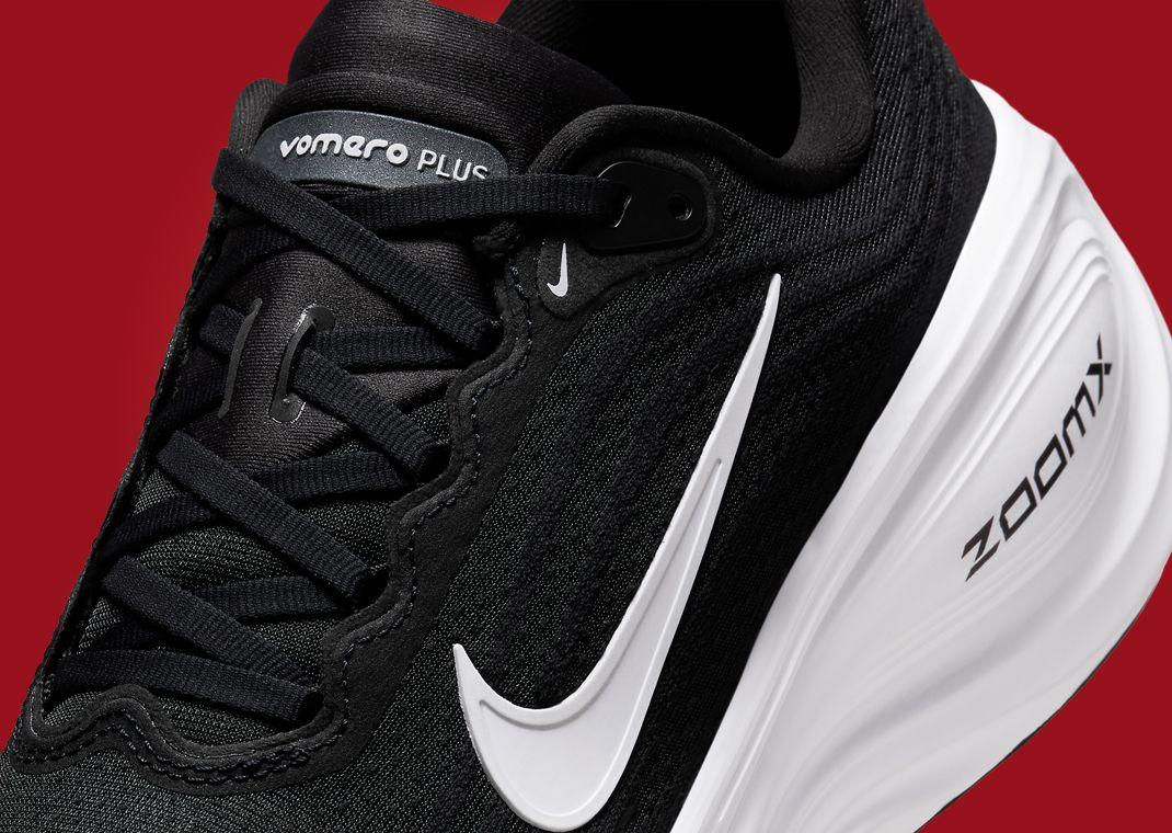 Nike Vomero Plus Black White Detail