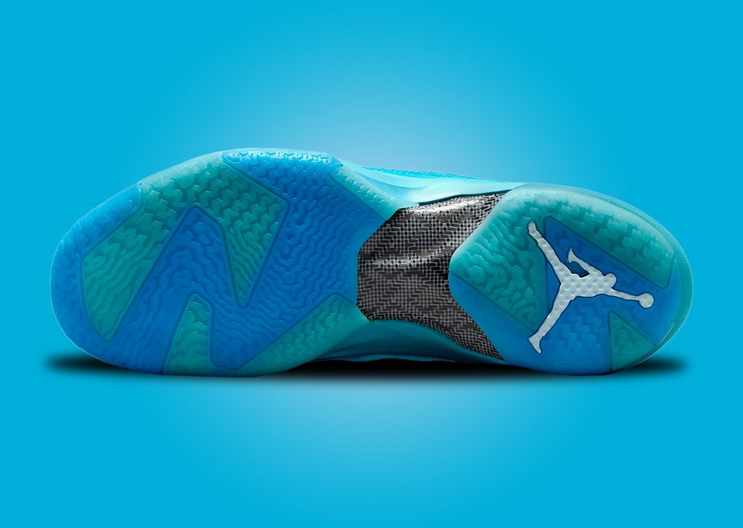 Zion Williamson Masters The Rasengan For The Naruto x Air