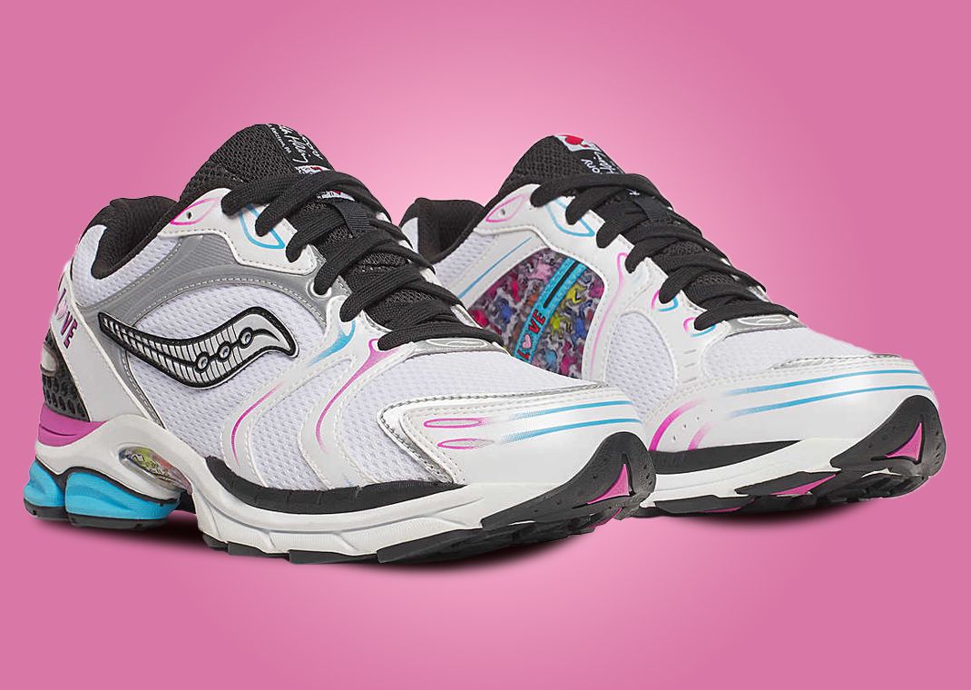 Keith Haring x Saucony ProGrid Triumph 4 Angle