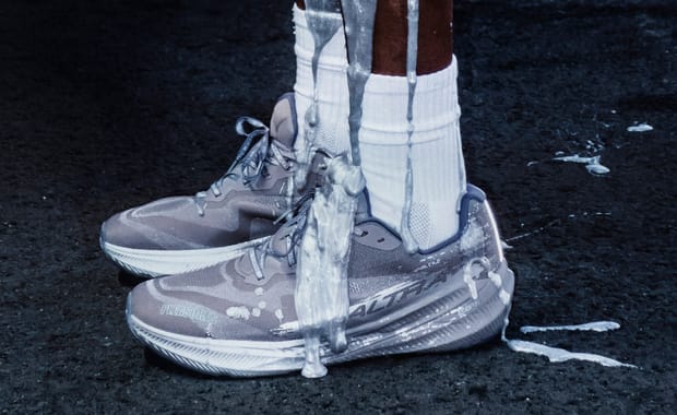 PLEASURES Brings Satellite Vibes to the Altra Experience Flow 3