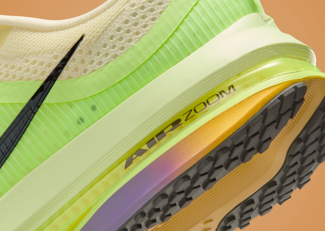 Nike Pegasus Premium Alabaster Volt