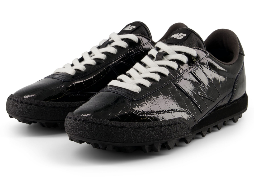 New Balance Gator Run Black - Angle