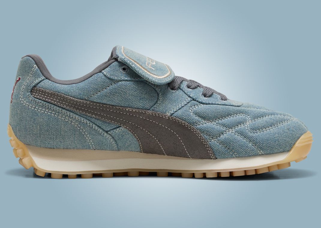 Smurfs x Fenty x Puma Avanti Stitched Medial