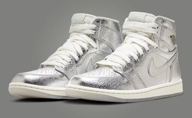 Air Jordan 1 Retro High OG Chrome (W)