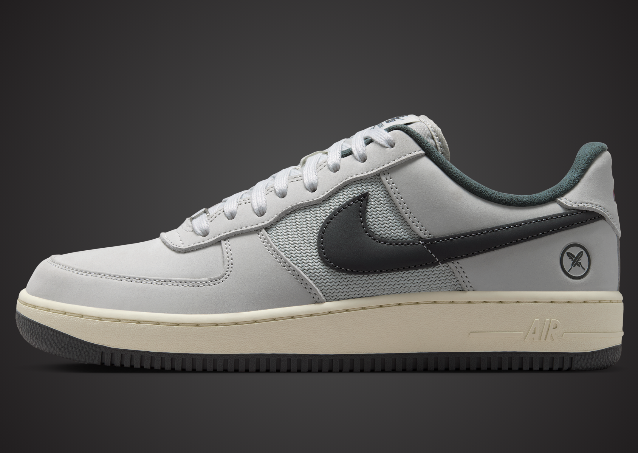 Yuto Horigome x Nike SB Air Force 1 Low - Lateral