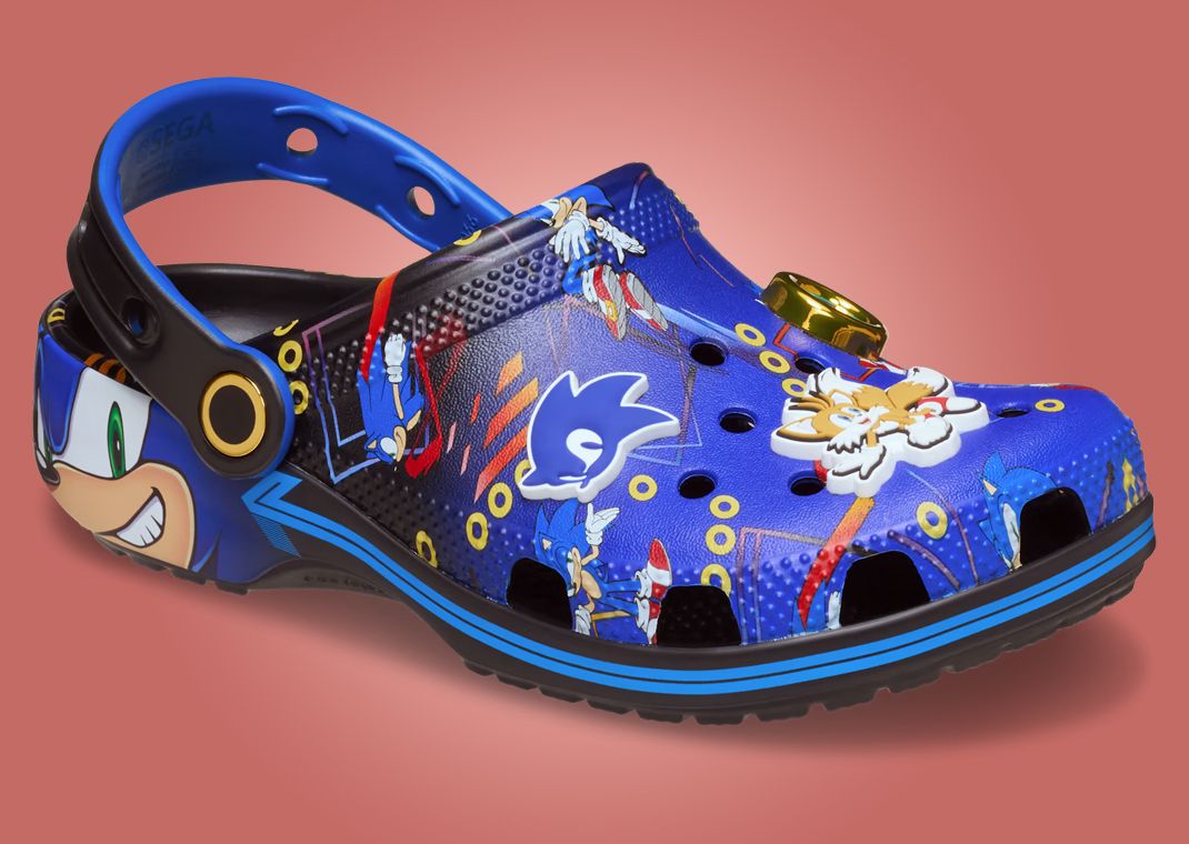 Sonic The Hedgehog x Crocs Classic Clog Sonic Angle