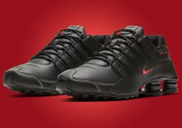 Nike Shox NZ Black Varsity Red - Angle