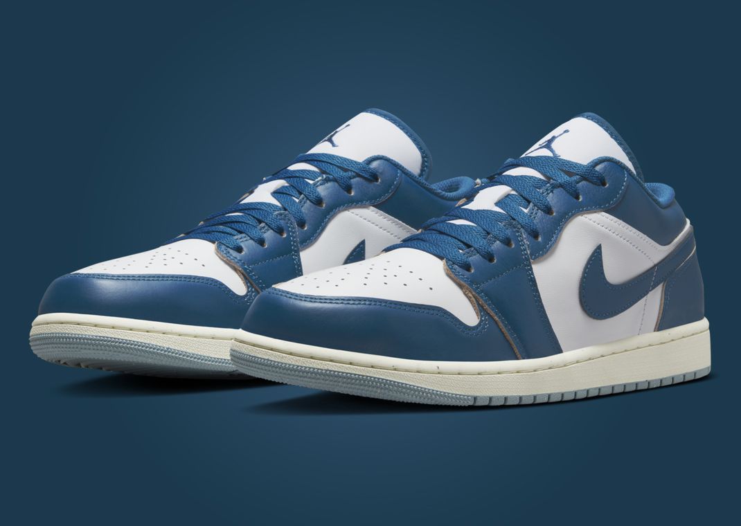 Air Jordan 1 Low SE Industrial Blue Angle