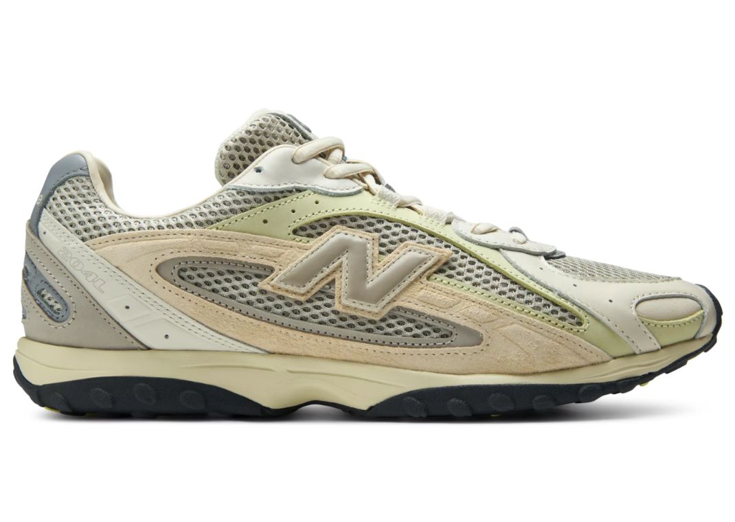 AURALEE x New Balance 204L Cream - Lateral