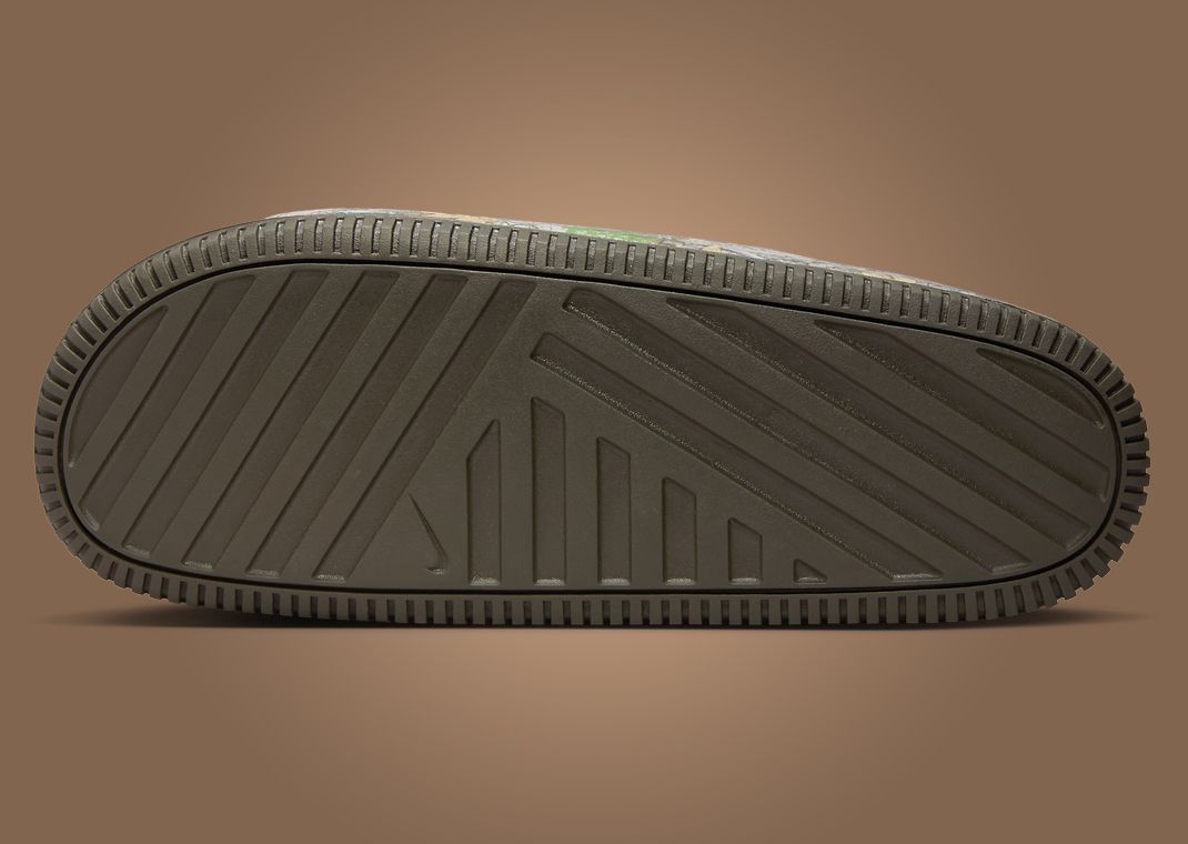 Nike Calm Slide Realtree Camo Outsole