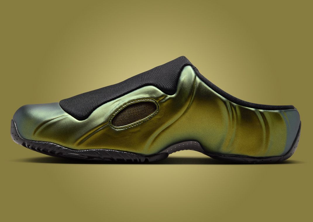 Nike Clogposite Metallic Gold Medial