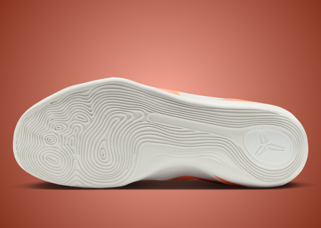Nike Kobe 9 Low EM Protro WNBA - Bottom