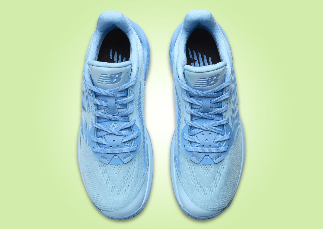 New Balance TWO WXY v5 Highlighter Blue Top