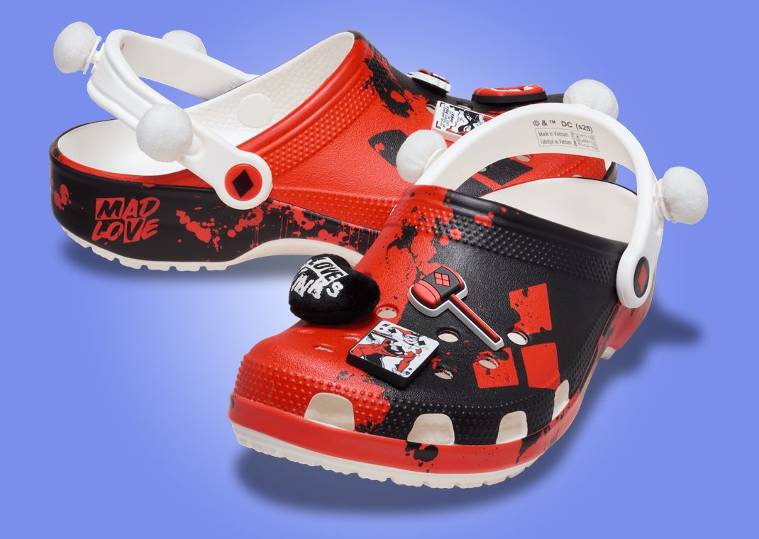 Batman x Crocs Classic Clog Harley Quinn Angle