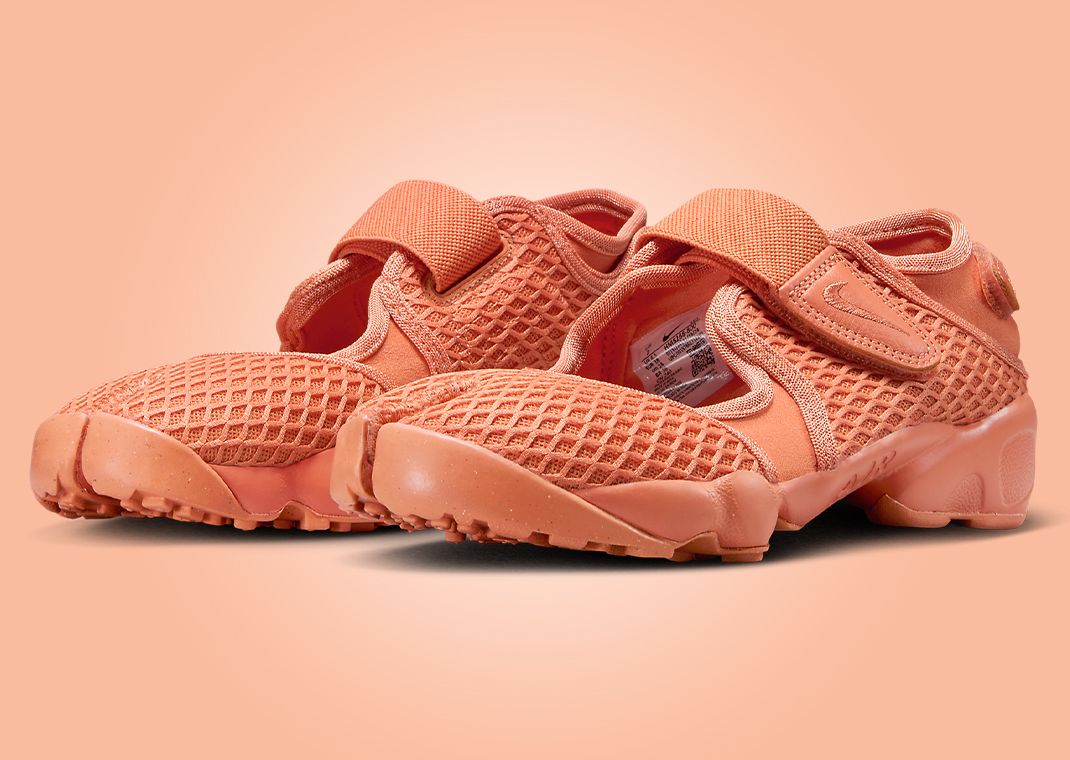 Nike Air Rift Breathe Healing Orange (W) Angle