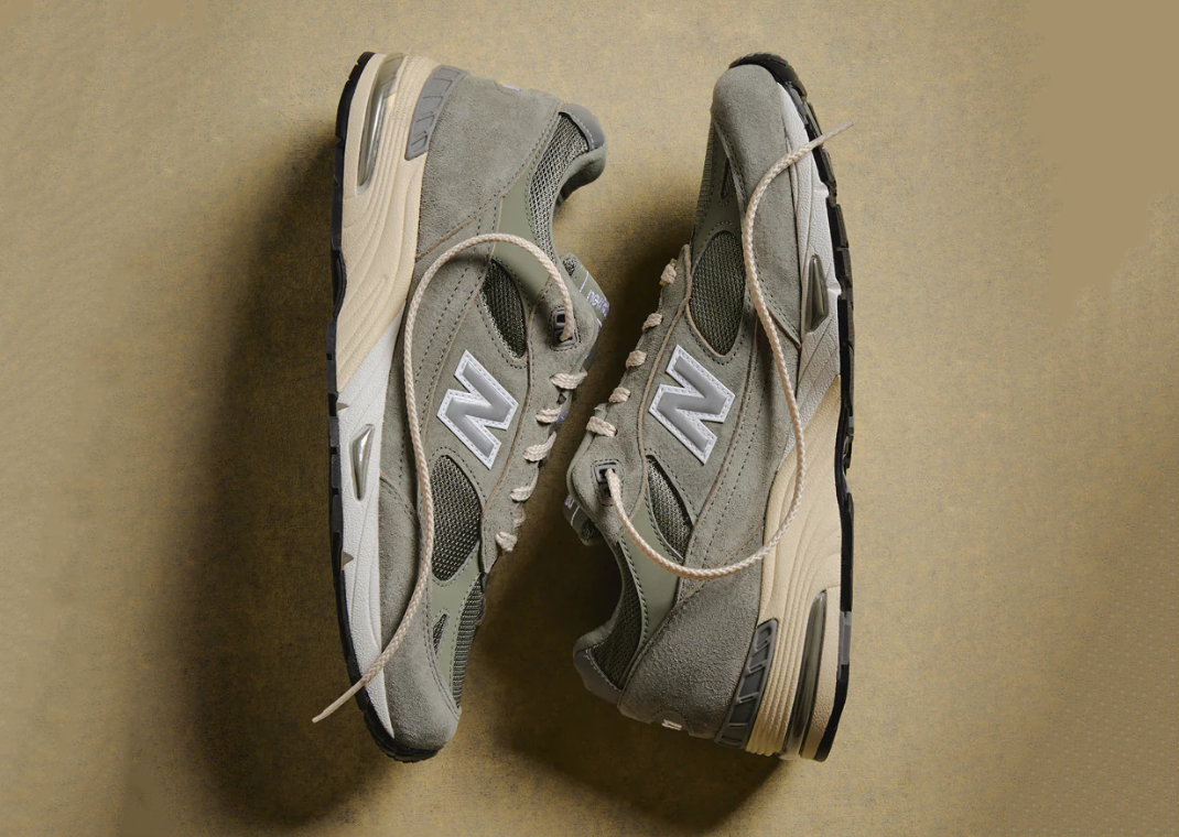Kith x New Balance 991v1 Made in UK Vetiver Lateral