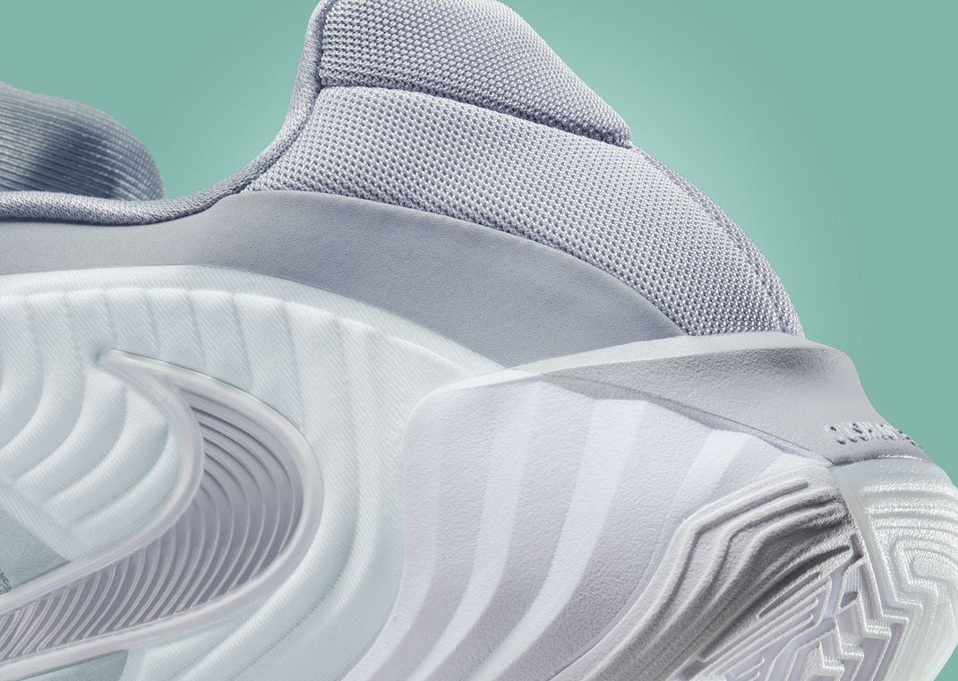 Nike Giannis Freak 7 TB Wolf Grey - Heel Angle