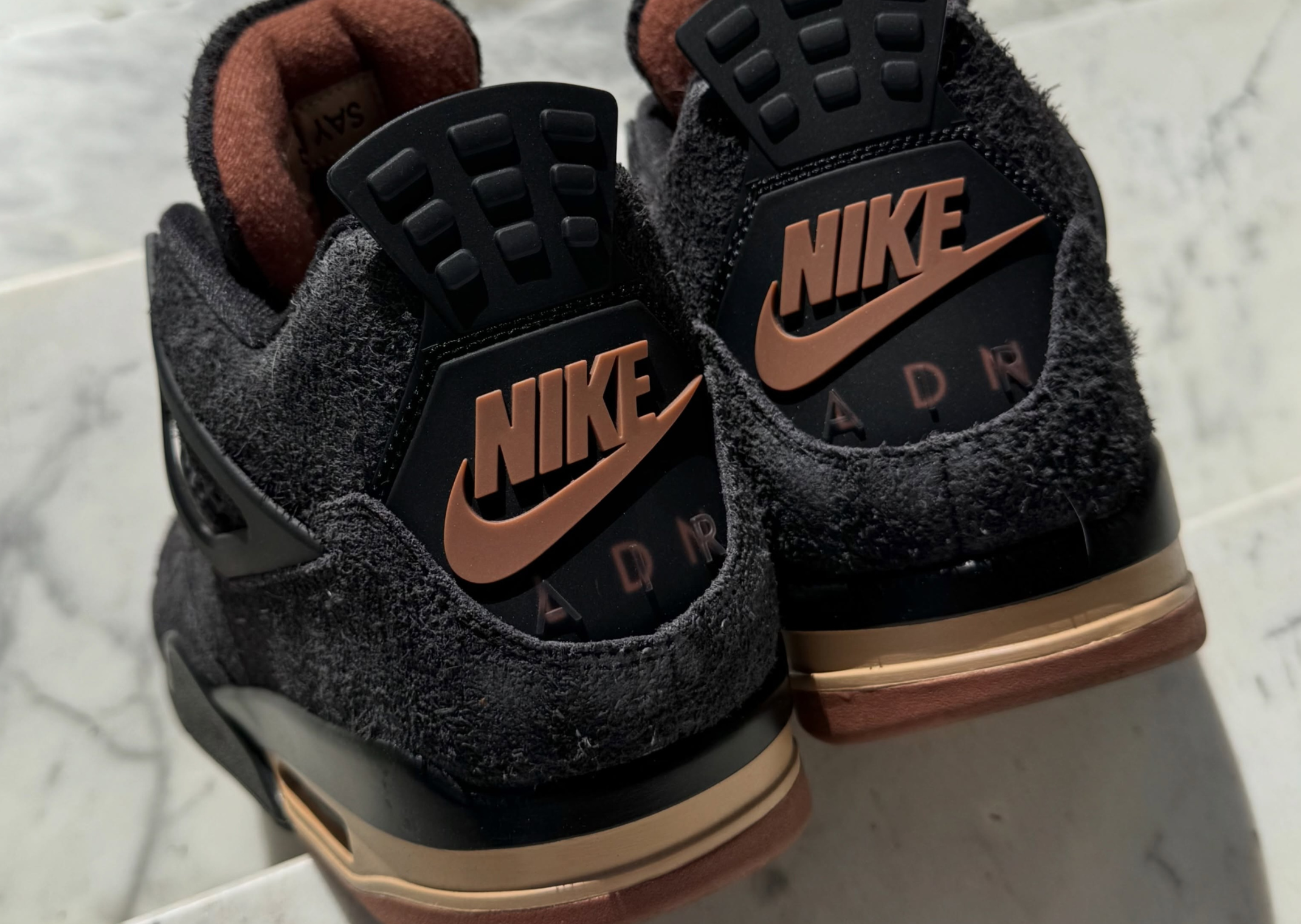 Air Jordan 4 Retro London