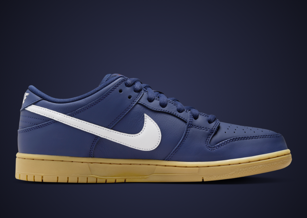 Nike SB Dunk Low Navy Gum Medial