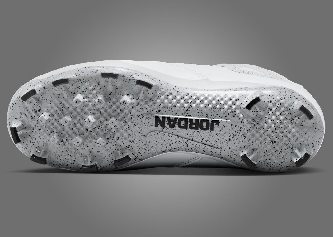 Air Jordan 4 Retro MCS White Cement Outsole
