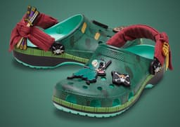 One Piece x Crocs Classic Clog Roronoa Zoro Angle