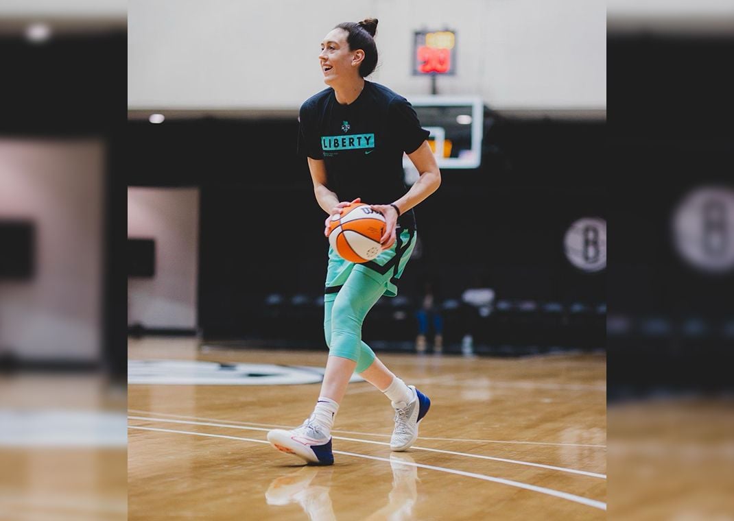 Breanna Stewart In The Puma Stewie 1 Four Time (W)