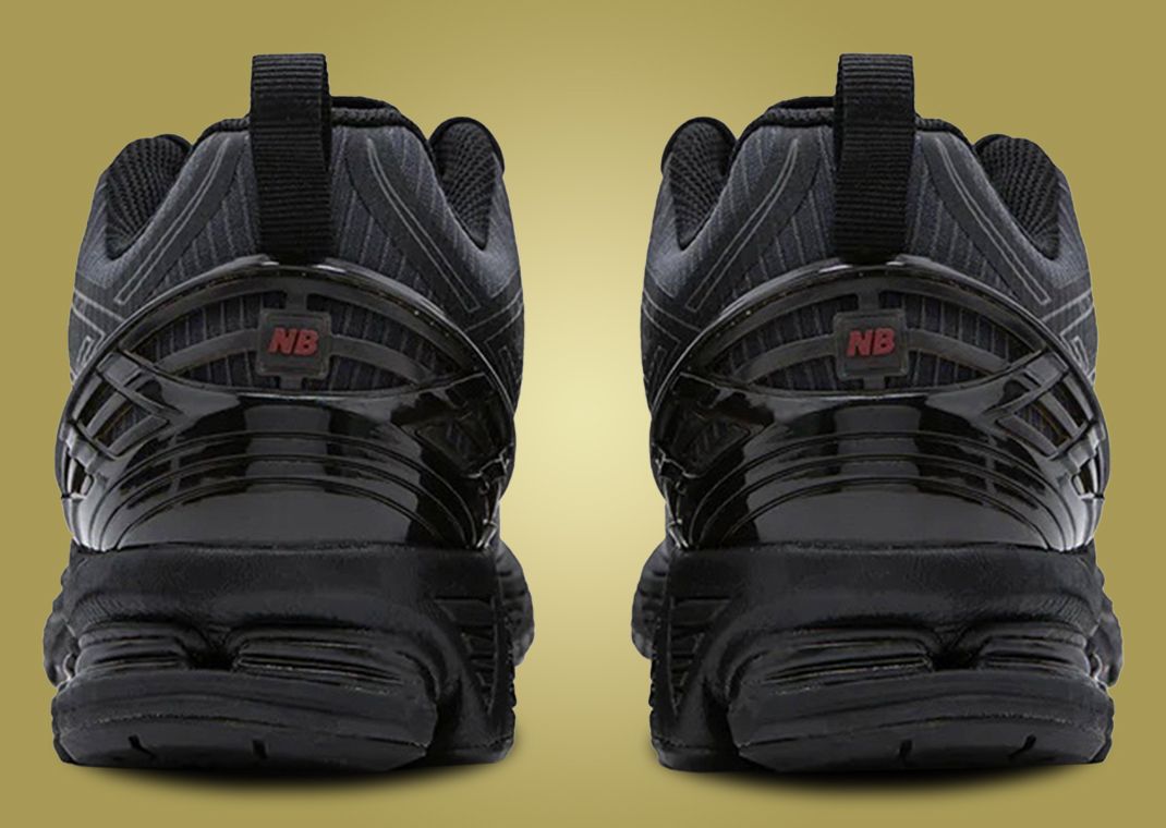 New Balance 1906R Ripstop Black Heel